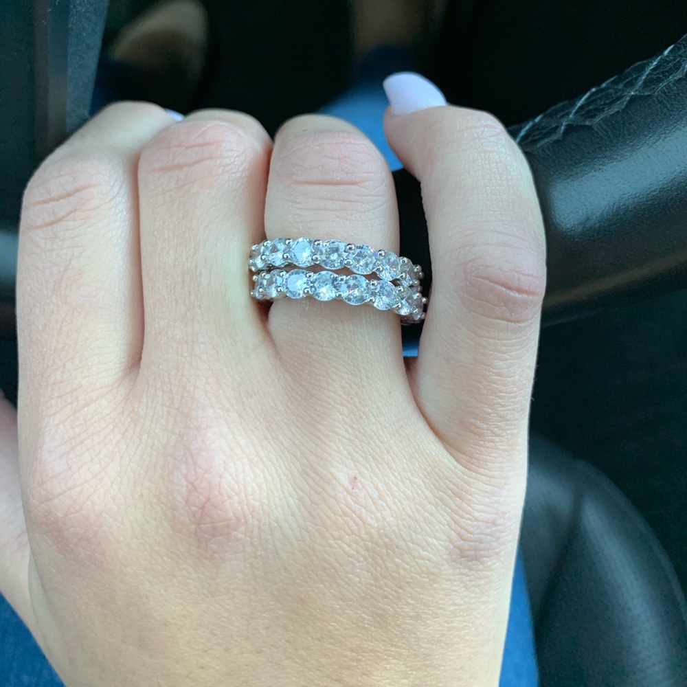 Ring - Picture 3 of 4